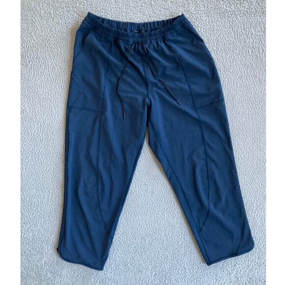 Lululemon Pants 8 Medium Cropped Pull On Stretch Pocket Navy Blue High Rise - Picture 1 of 13